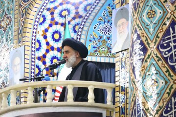 حجت الاسلام فاطمی: تنگه هرمز برگ برنده ایران در برابر دشمنان است