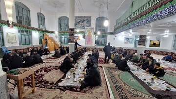 میزبانی مساجد گیلان با برپایی سفره های ساده افطار از مردم روزه دار 
