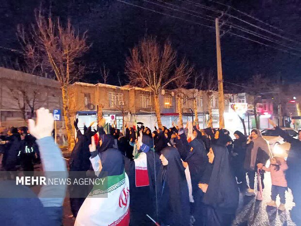 تجمع مردم کامیاران در ویژه‌برنامه «امت شهیدپرور»