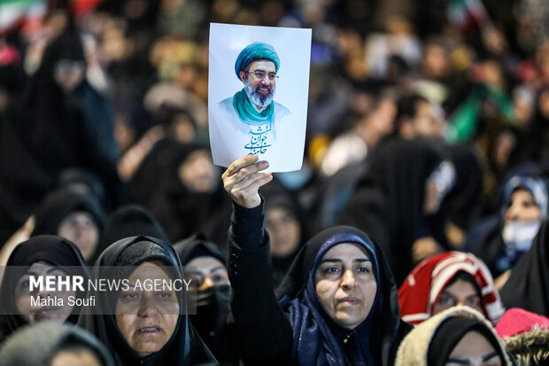 سومین شب قدر و وداع با سپهبد شهید «محمد پاکپور» در اراک