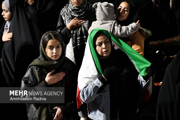 خروش مردم بیرجند در آغوش جهاد؛ حکایت ایستادگی برای وطن