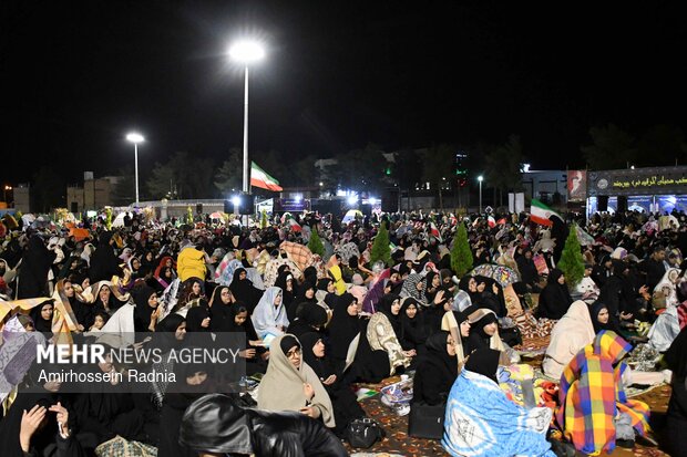 احیای شب بیست و سوم ماه مبارک رمضان در بیرجند