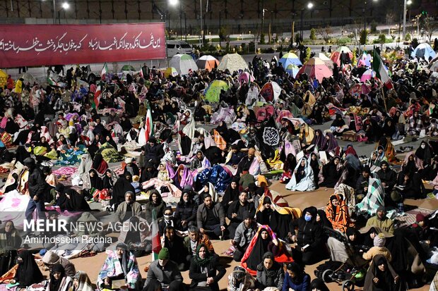 احیای شب بیست و سوم ماه مبارک رمضان در بیرجند