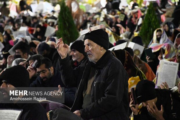 احیای شب بیست و سوم ماه مبارک رمضان در بیرجند