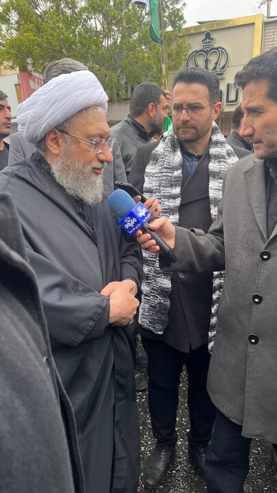 حضور آیتالله آملی لاریجانی در راهپیمایی باشکوه روز قدس