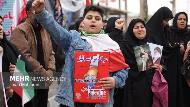 حضور پرشور دهه‌نودی‌های کرمانشاه در روز قدس با شعار استکبارستیزی