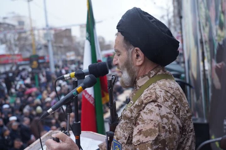 پایگاه‌های دشمن زیر ضربات سهمگین است؛ حیرت جهانیان از مقاومت ملت ایران