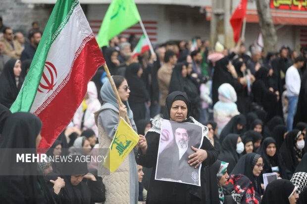 خدائیان: حضور حماسی مردم در راهپیمایی مشتی محکم به دهان دشمنان بود