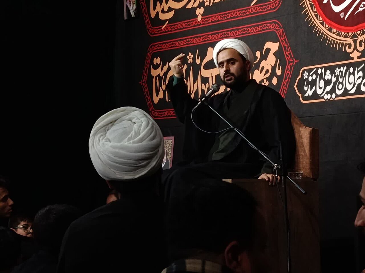 «عزت» در اولین پیام رهبر انقلاب موج می‌زند