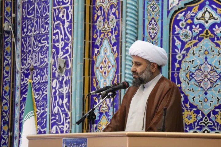 امام جمعه خارگ: «جهاد تبیین» راه مقابله با جنگ رسانه‌ای دشمن است