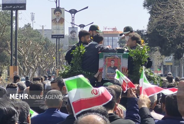 پیکر شهید مجتبی برجعلی مدافع امنیت در شهر گلستان تشییع شد