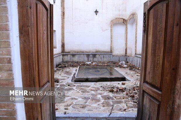 آثار تجاوز آمریکایی - صهیونی به بناهای تاریخی سنندج