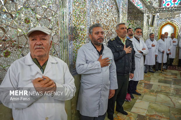 غبارروبی حرم مطهر حضرت شاهچراغ(ع)