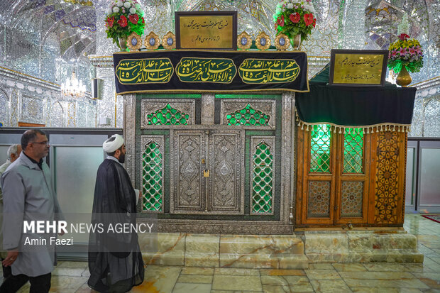 غبارروبی حرم مطهر حضرت شاهچراغ(ع)