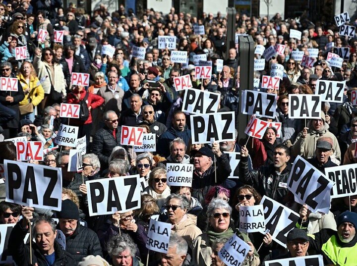 İspanya’da İran’a yönelik askeri saldırılar protesto edildi