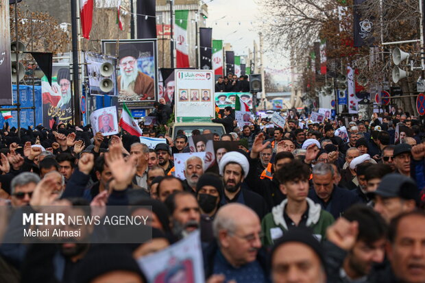 تشییع پیکر شهدای راهداری و معاینه فنی در زنجان