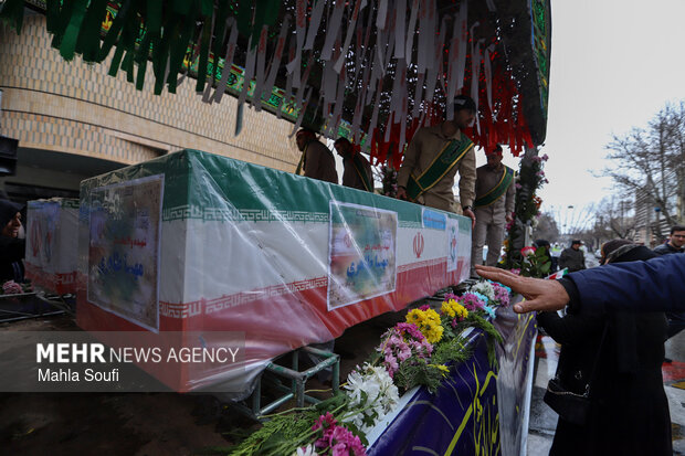 تشییع پیکر شهدای تجاوز آمریکایی - صهیونی در اراک