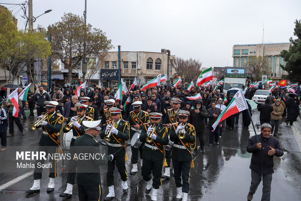 تشییع پیکر شهدای تجاوز آمریکایی - صهیونی در اراک