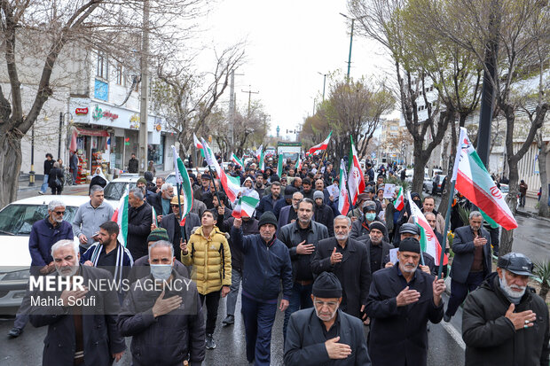 تشییع پیکر شهدای تجاوز آمریکایی - صهیونی در اراک