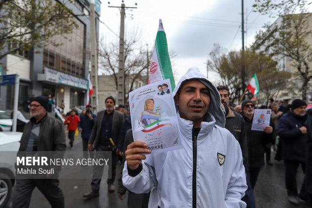 تشییع پیکر شهدای تجاوز آمریکایی - صهیونی در اراک