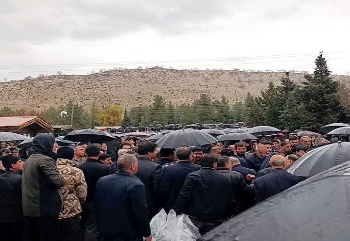 حماسه اشک و استقامت در ایوان؛ آسمان در سوگ شهدایی که گریست