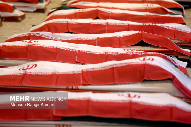 ورود پیکر شهدای ناو دنا به معراج شهدا بهشت زهرا (س)