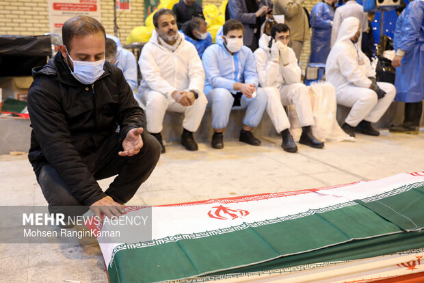 ورود پیکر شهدای ناو دنا به معراج شهدا بهشت زهرا (س)