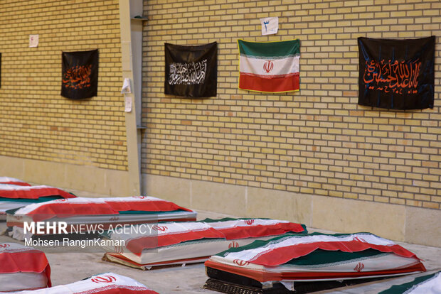 ورود پیکر شهدای ناو دنا به معراج شهدا بهشت زهرا (س)