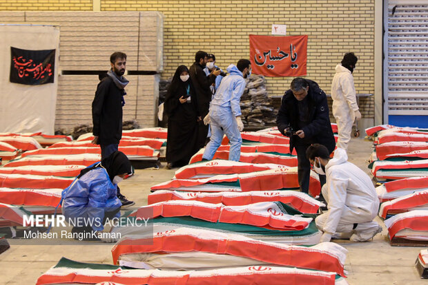 ورود پیکر شهدای ناو دنا به معراج شهدا بهشت زهرا (س)