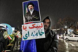 تبعیت از رهبری راه عبور از برهه حساس کنونی