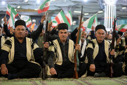 مکتبی که شهادت دارد، ترس، تسلیم و عقب نشینی ندارد