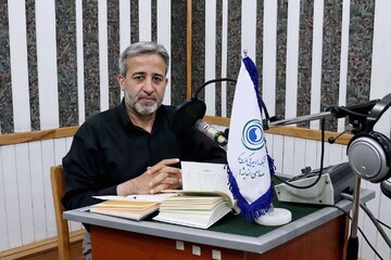 مجری رادیو: با رهبر معظم انقلاب برای آینده ایران هم‌پیمان هستیم