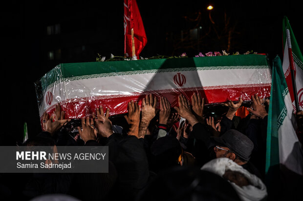 تجمع مردمی «ما به سوی میدان جنگ پرواز می‌کنیم»