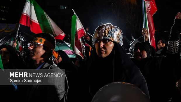 تجمع مردمی «ما به سوی میدان جنگ پرواز می‌کنیم»