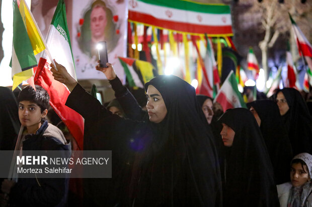 تشییع پیکر شهید «سجاد نادری زانیانی» در شهرکرد