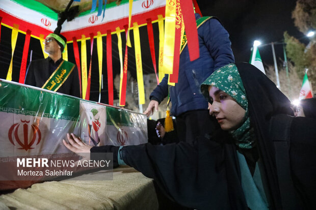 تشییع پیکر شهید «سجاد نادری زانیانی» در شهرکرد