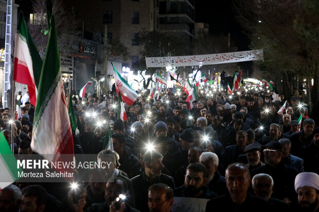 تشییع پیکر شهید «سجاد نادری زانیانی» در شهرکرد