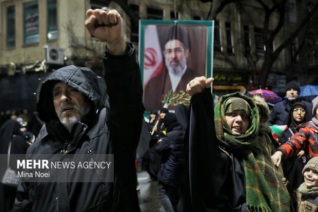 اجتماع بیعت تبریزی‌ها با رهبر انقلاب