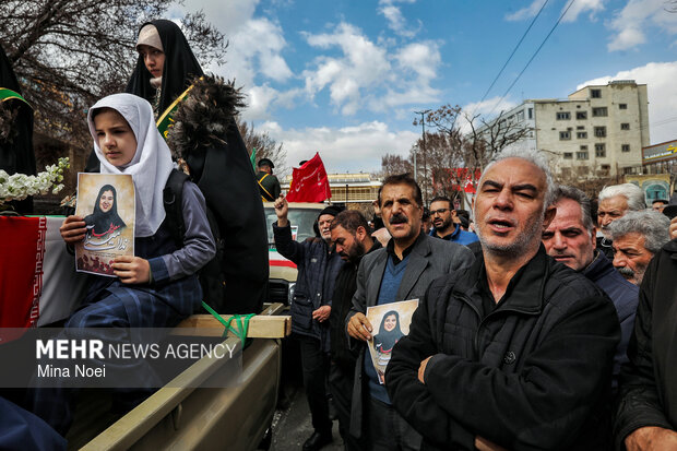 تشییع پیکر شهدای جنگ رمضان در تبریز