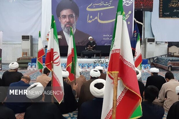 بیعت طلاب و روحانیون شهر زابل با مقام معظم رهبری