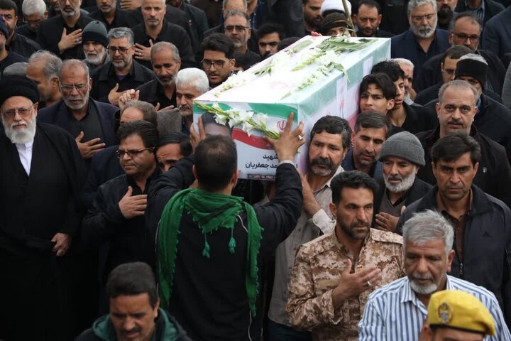 تشییع پیکر مطهر ۴ شهید حملات آمریکایی صهیونی در اسدآباد