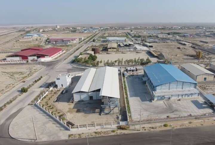 کشاورز: واحدهای صنعتی استان بوشهر مشمول تسهیلات حمایتی شدند