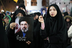 برگزاری‌اجتماع بانوان و دختران خراسان شمالی دربیعت با امام خامنه‌ای