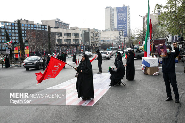 کاروان خودرویی بیعت با رهبر انقلاب