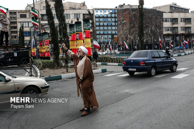 کاروان خودرویی بیعت با رهبر انقلاب