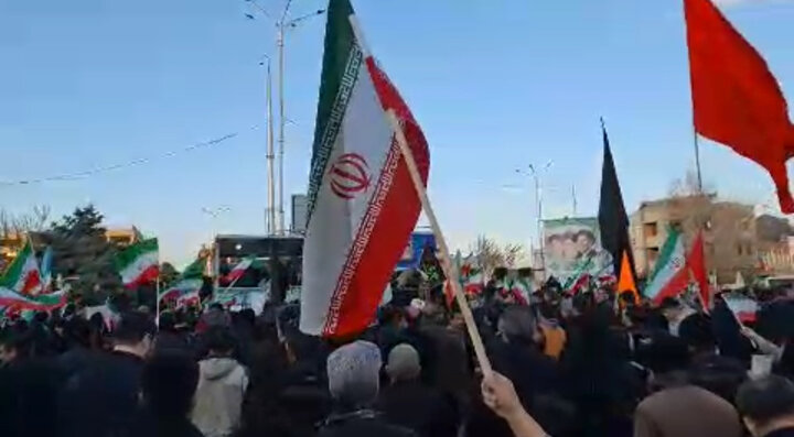 تجمع مردم ارومیه در پاسخ به تحرکات احتمالی دشمنان