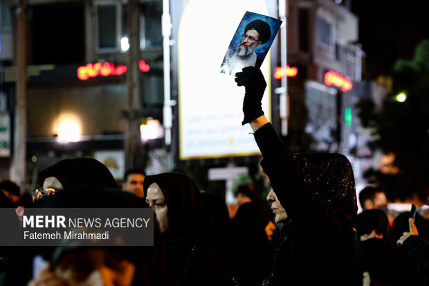 اجتماع حمایت از رزمندگان در مقابله با دشمن آمریکایی - صهیونی