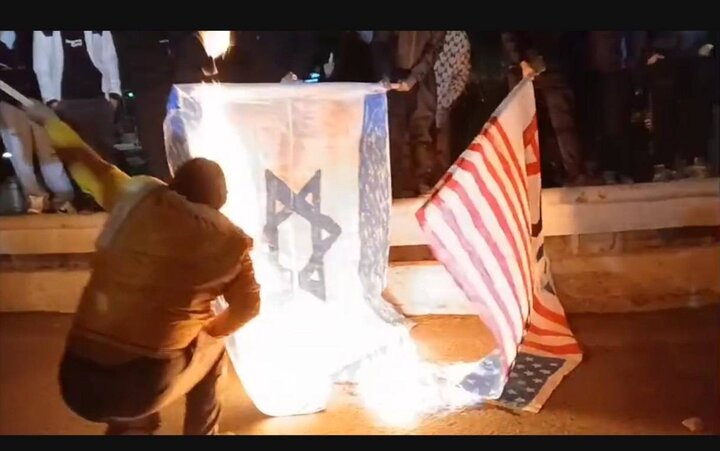 تجليات إرادة الشعب الايراني وبصيرته وتضحياته في ساحات البلاد