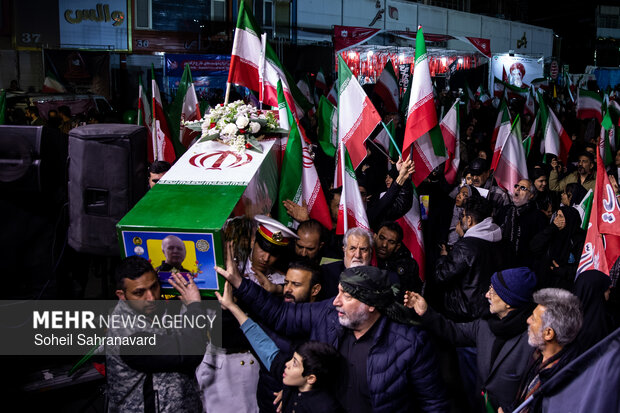 اجتماع حمایت از رزمندگان در مقابله با دشمن آمریکایی - صهیونی