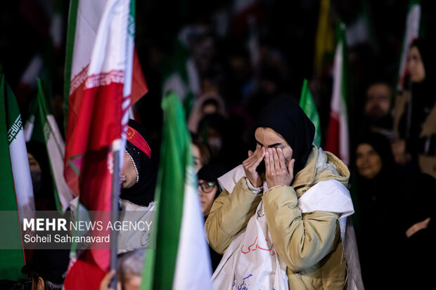 اجتماع حمایت از رزمندگان در مقابله با دشمن آمریکایی - صهیونی